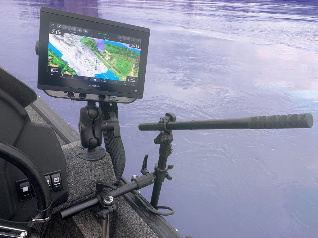 Pike'n Bass freshwater fishing boat sonar pole equipment image