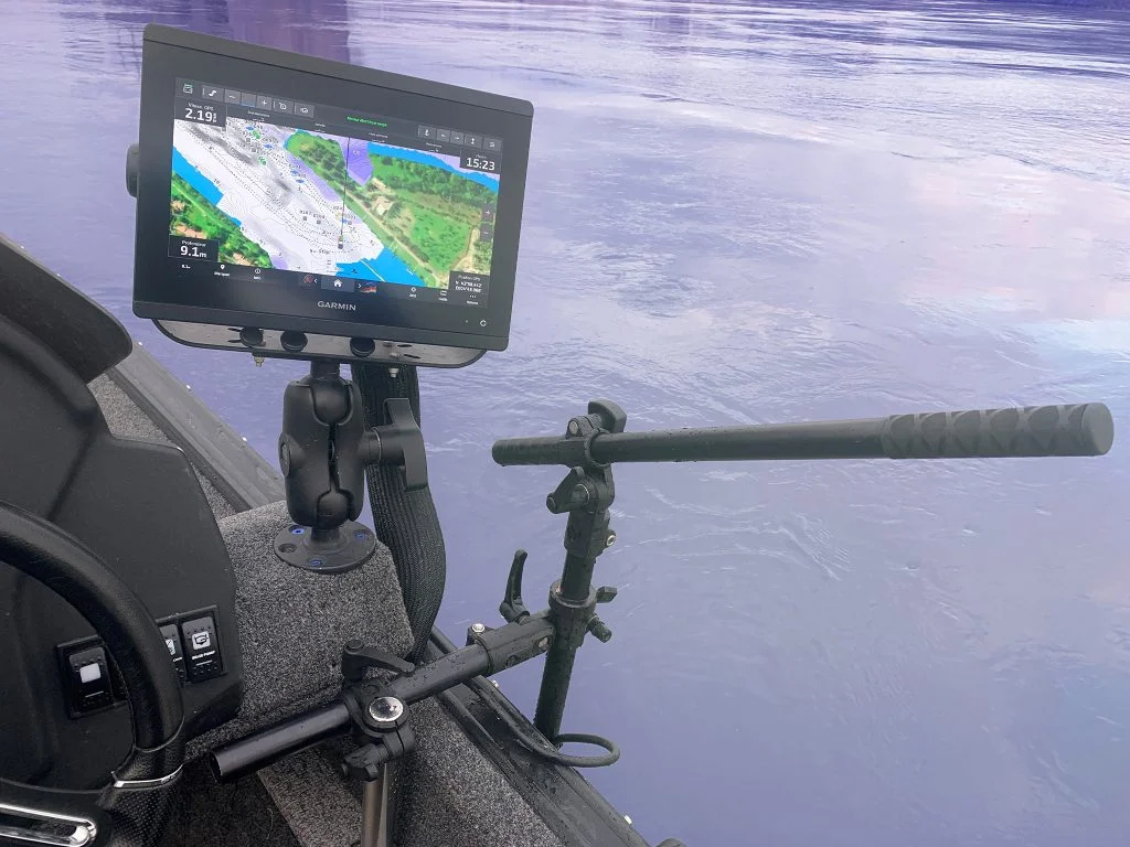 image pike'n bass equipement bateau perche de sonde peche en eau douce