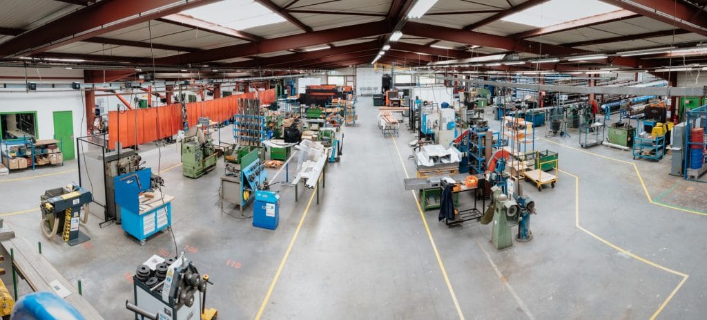 atelier parc machine de la métallerie vendéenne